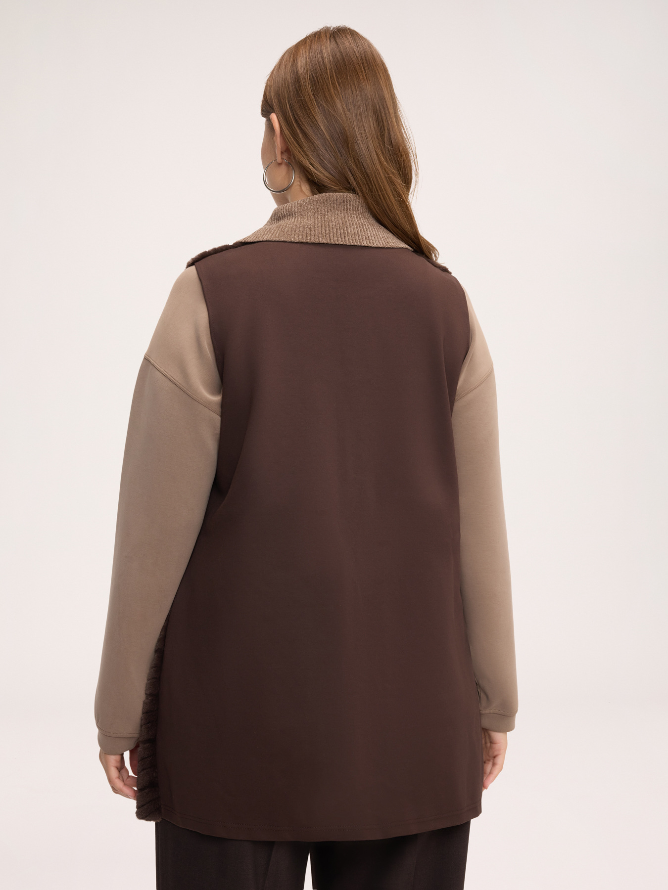 Long plush gilet image number 1