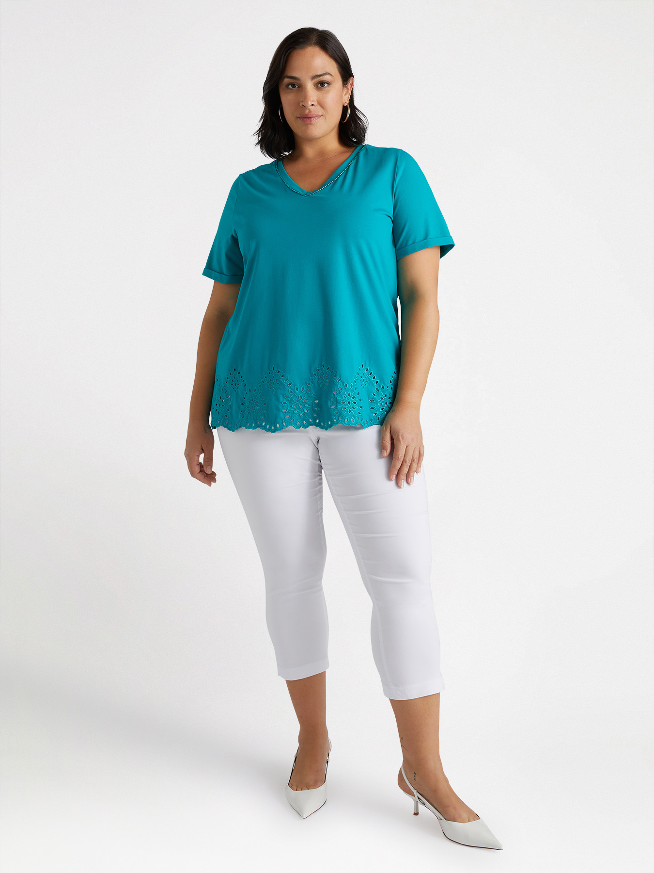 T-shirt brod&eacute; image number 0