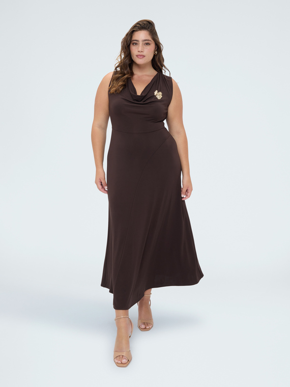 Long flared dress with appliqu&eacute;