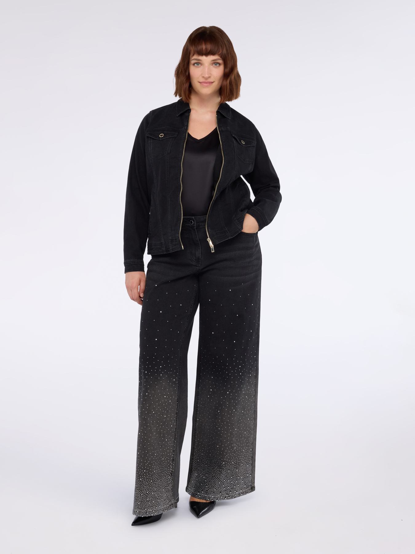 Jeans wide leg con punti luce effetto degradé image number 3