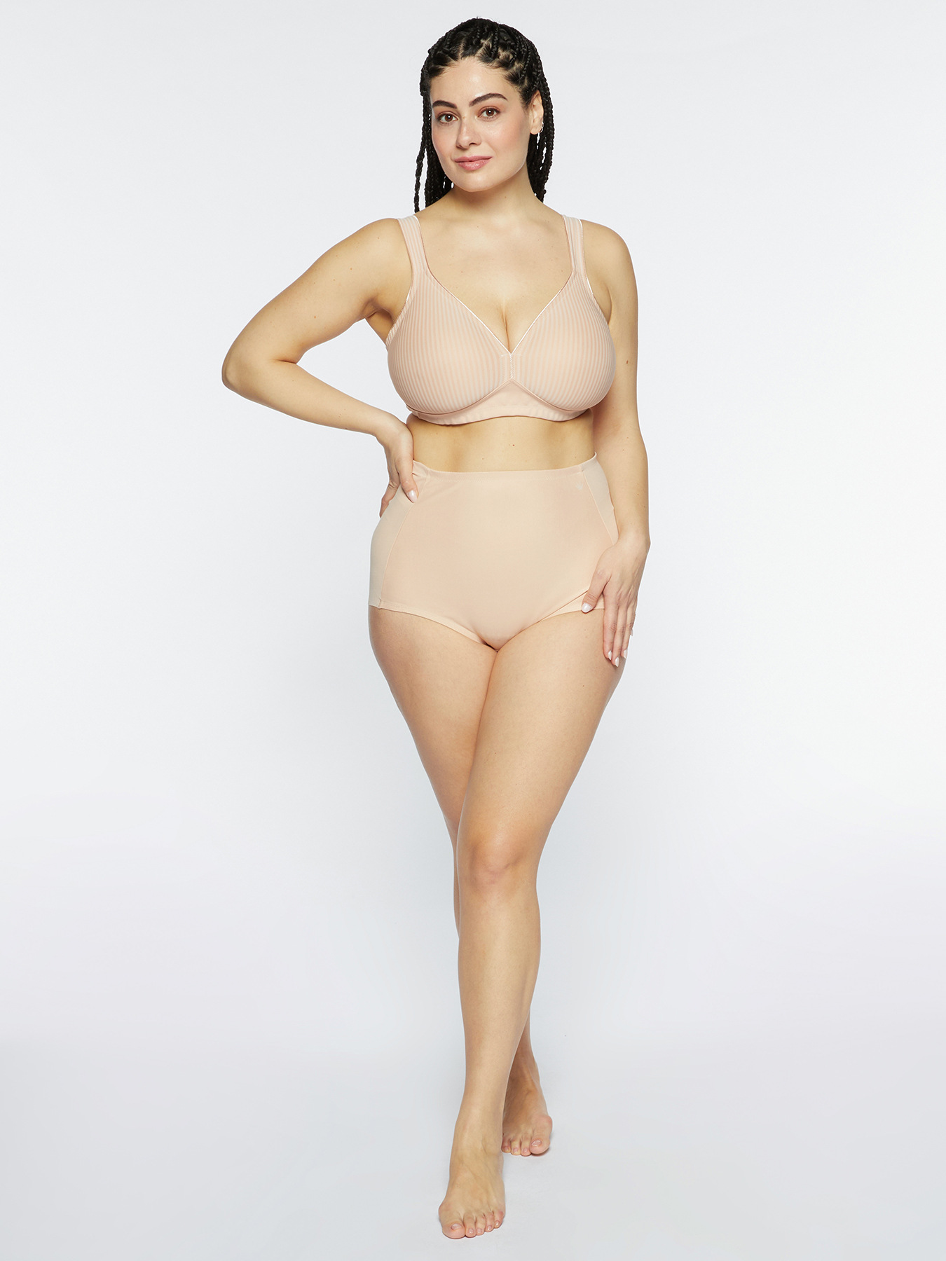 High-waisted Triumph shapewear slip image number 0