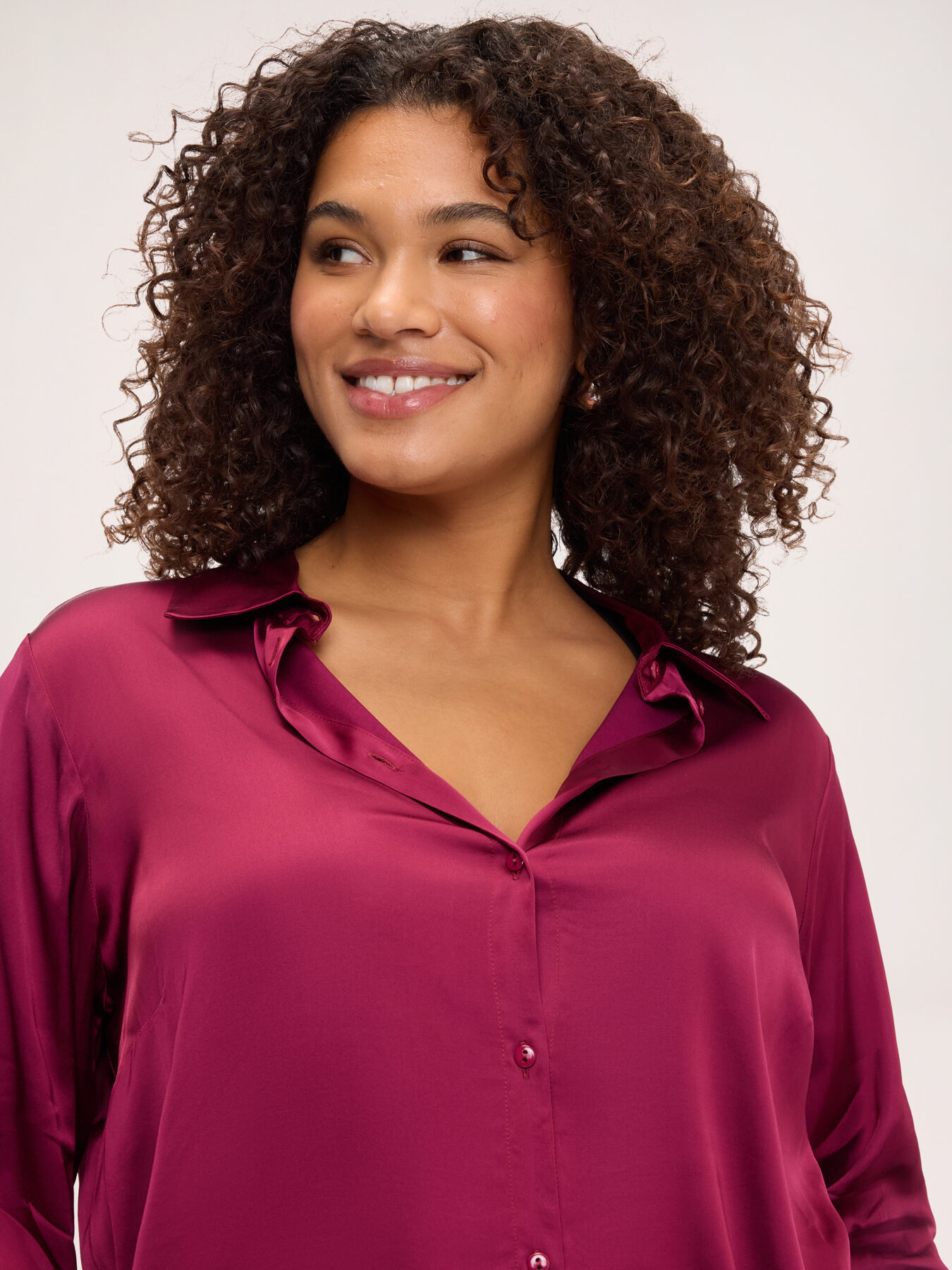 Chemise en satin de viscose stretch image number 3