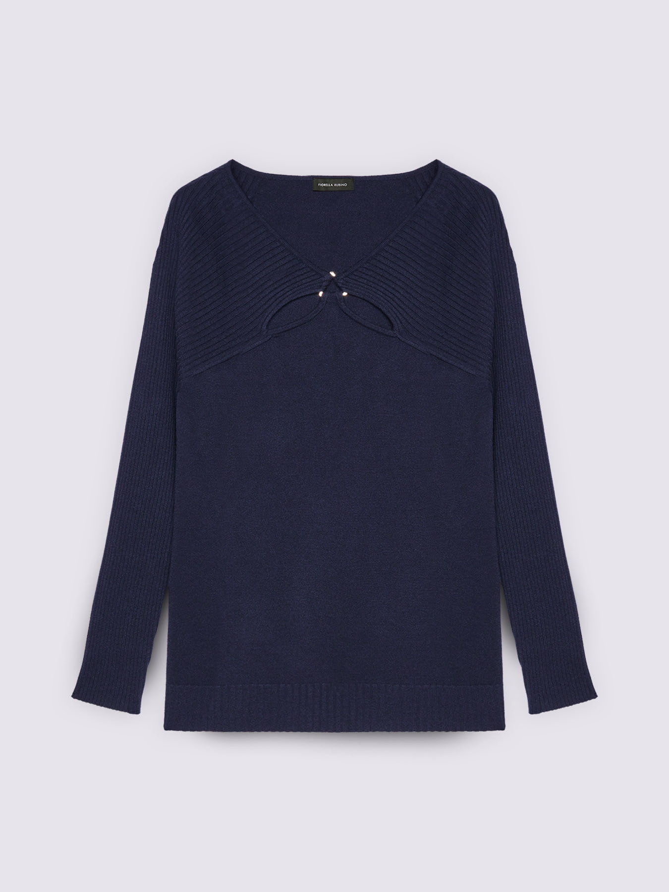 Top with cut-out details image number 4