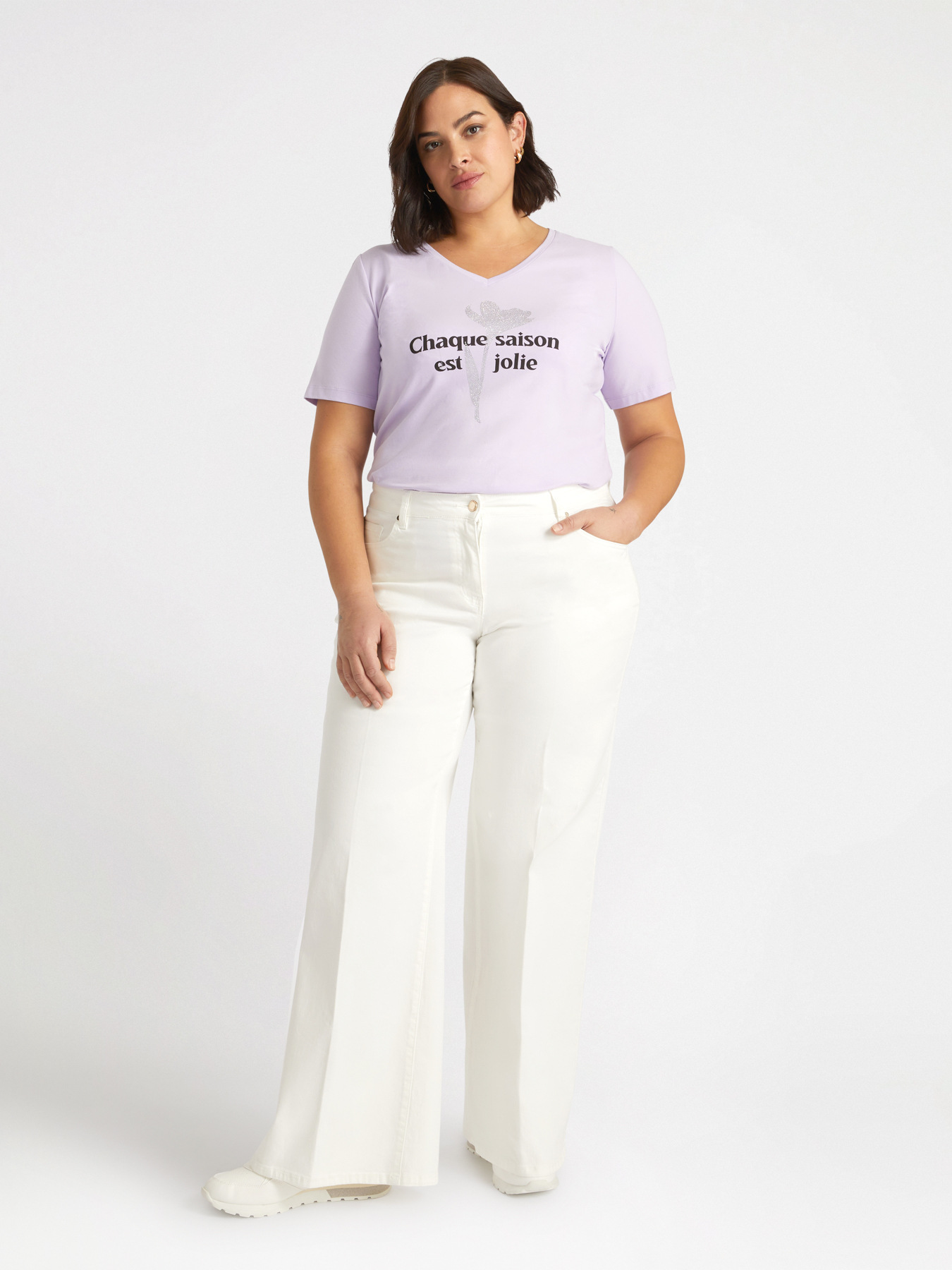 T-Shirt mit Blumendruck und Schriftzug image number 3