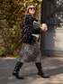 Enger Minirock aus Strickware mit Animalier-Print image number 4