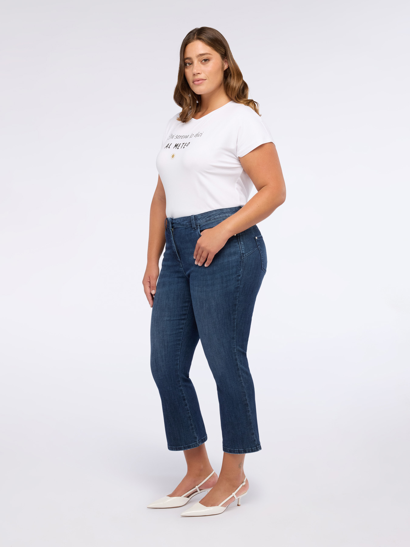 Jeans mit Kick-Flare-Schnitt in Blauwaschung image number 6