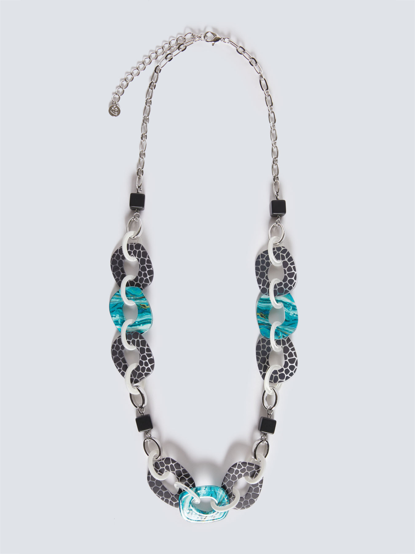 Collar largo con colgantes estampados image number 0