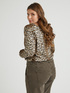 Blusa animalier in raso image number 1