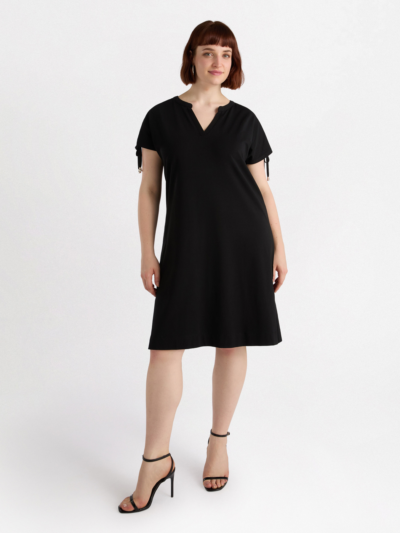 Dress with drawstring on the shoulders image number 0