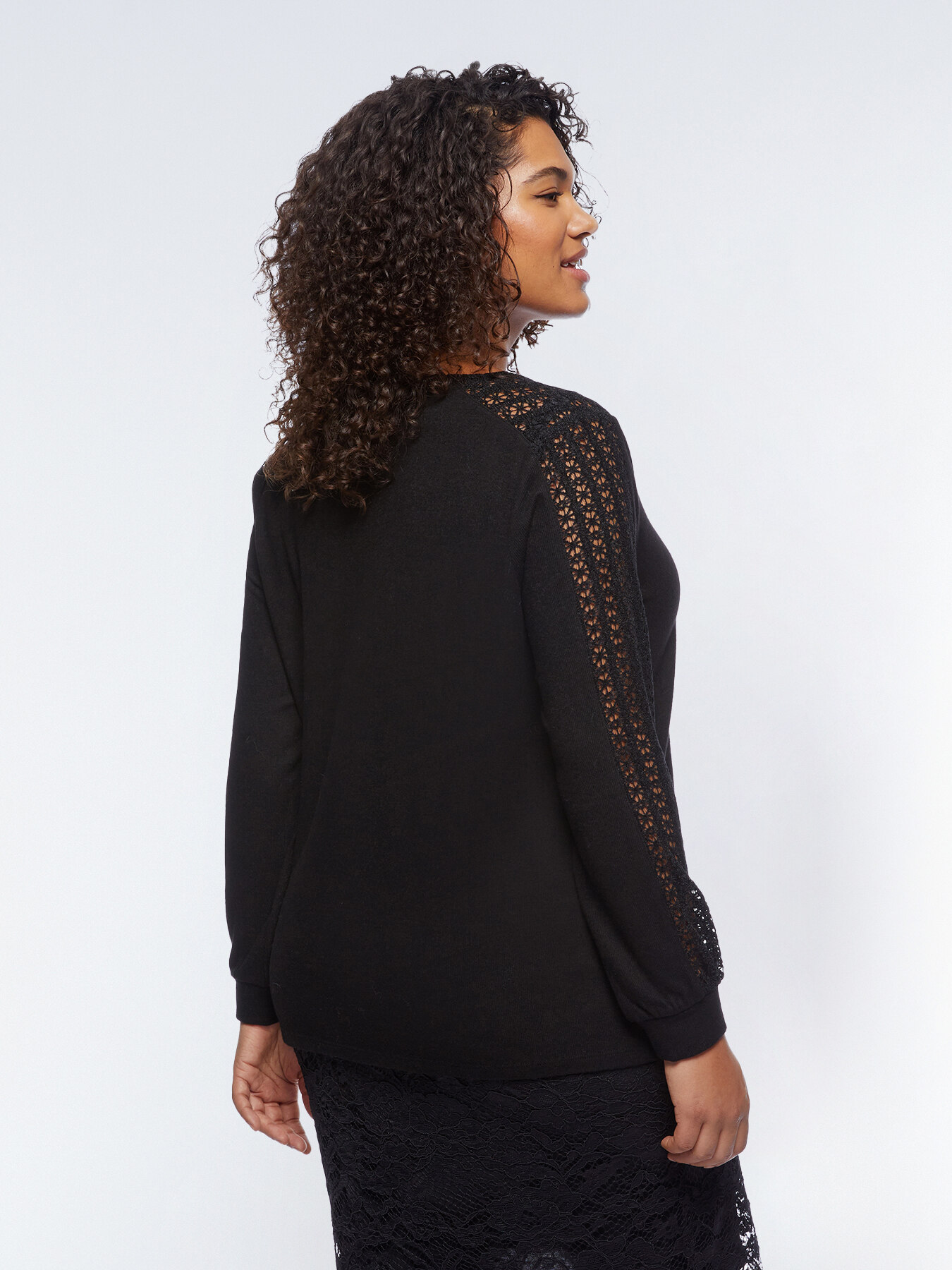 Camiseta con encaje en las mangas image number 1