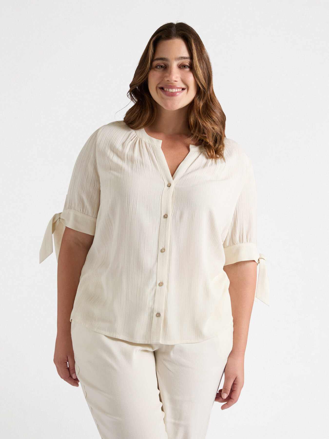 Shirt with knots on the sleeves image number 0