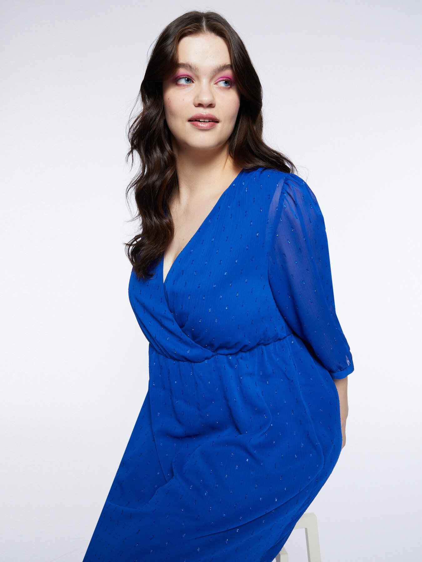 Elegantes Kleid mit Crossover-Front image number 3