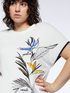 Camiseta con estampado de hojas y bordado image number 3