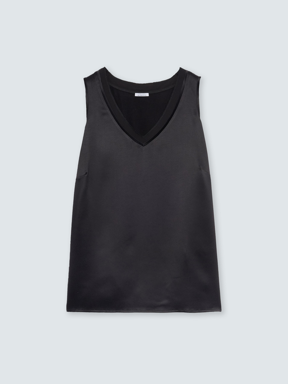 Two-material top with V-neck