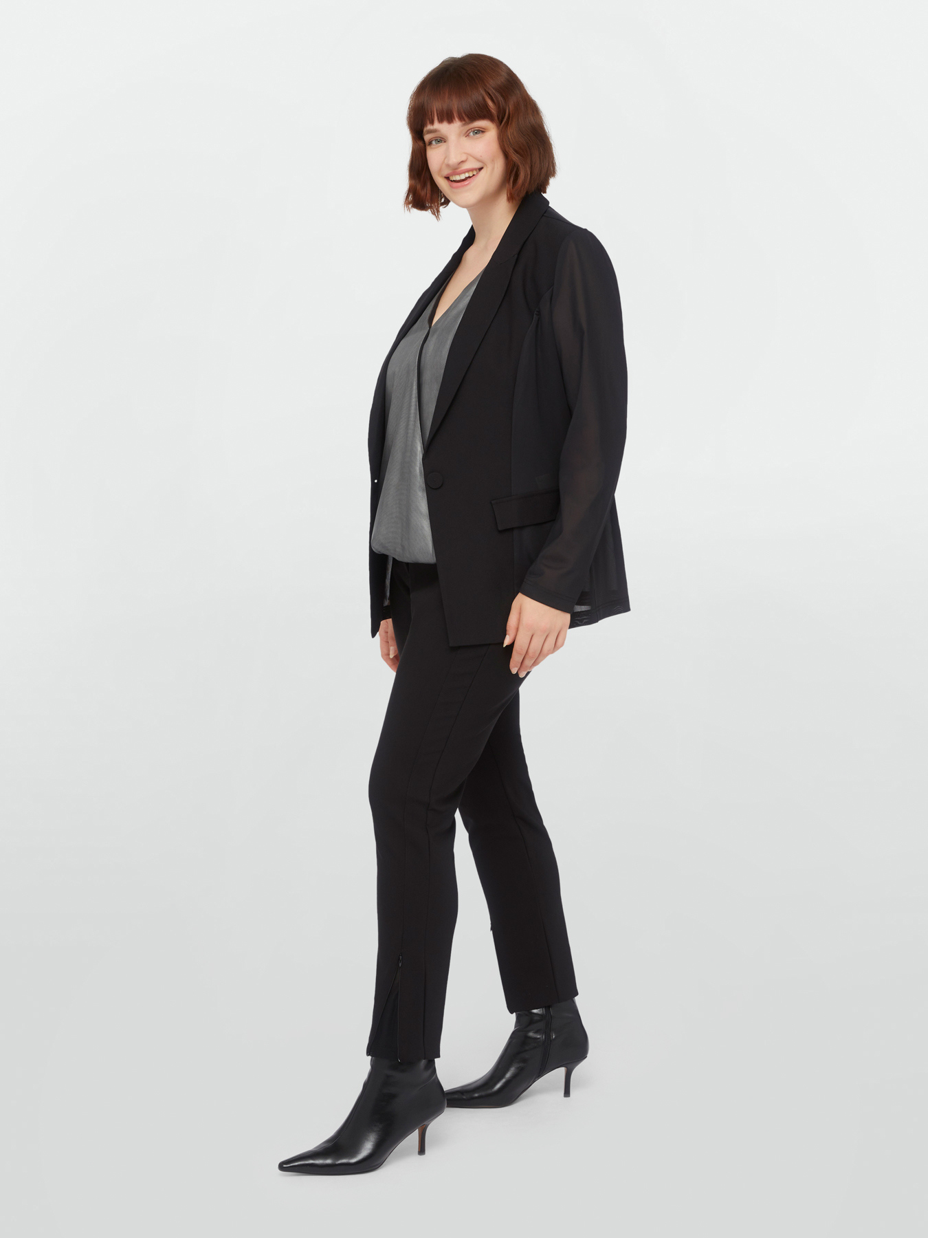 Pantalon skinny avec d&eacute;tail en tulle image number 1