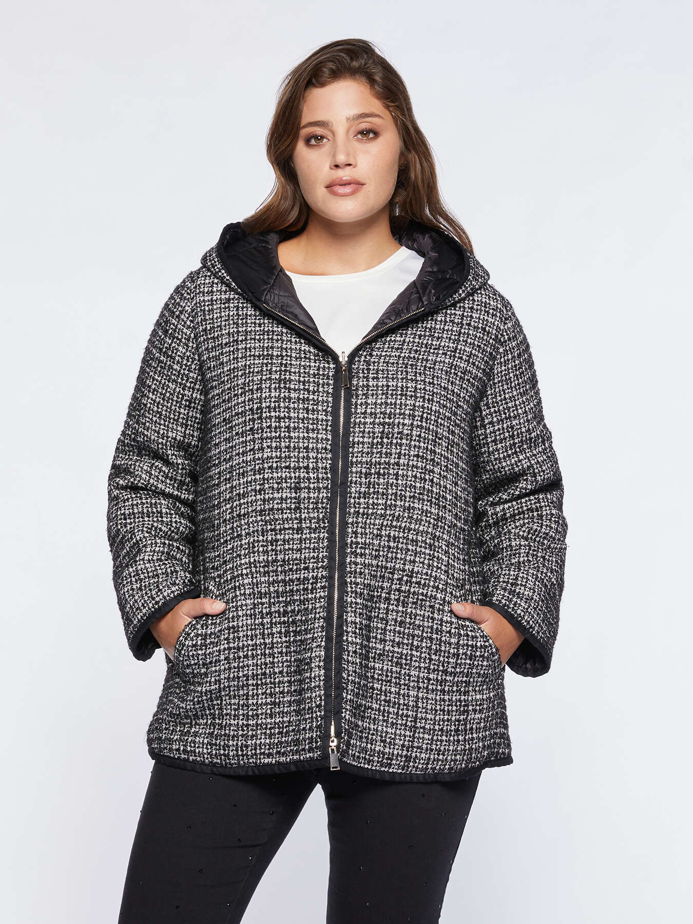 Reversible fabric and nylon down jacket image number 0