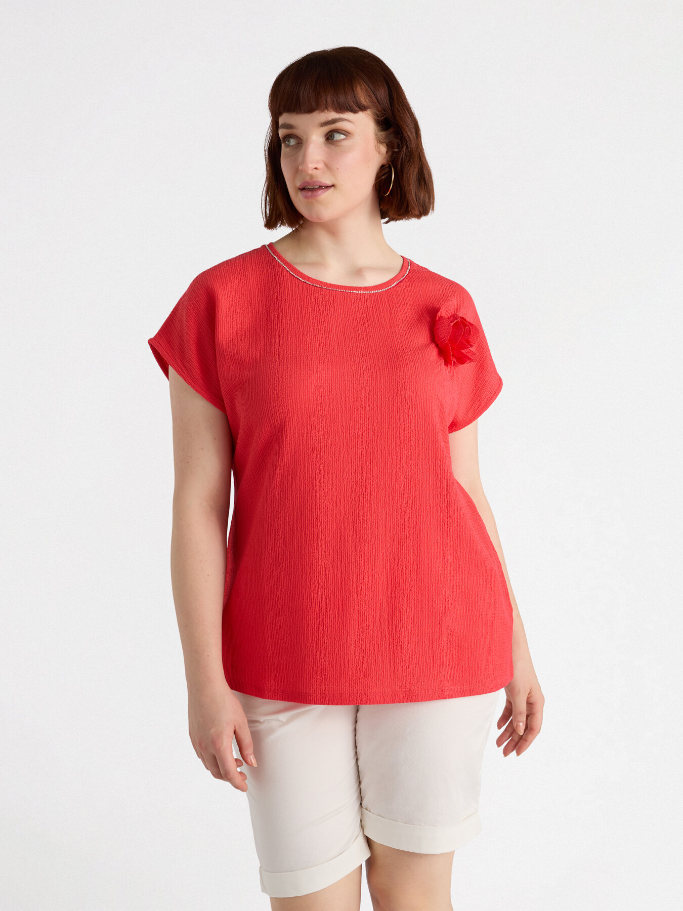 Blusa in creponne con fiore image number 0