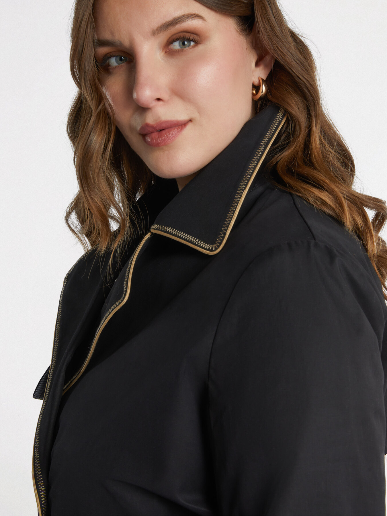 Trench avec bords contrastants image number 3