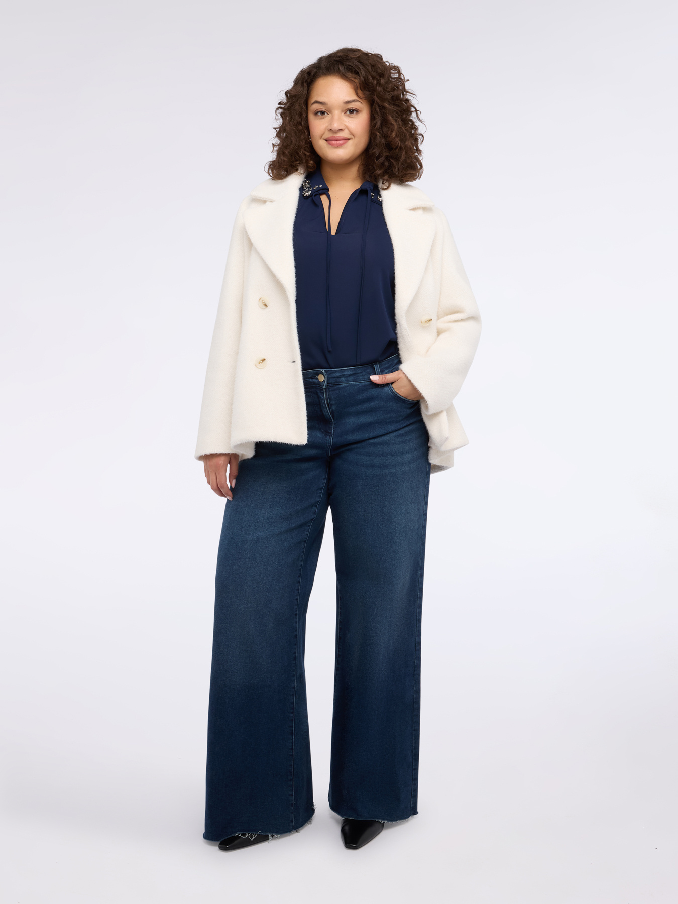 T-shirt in jersey con colletto prezioso image number 3