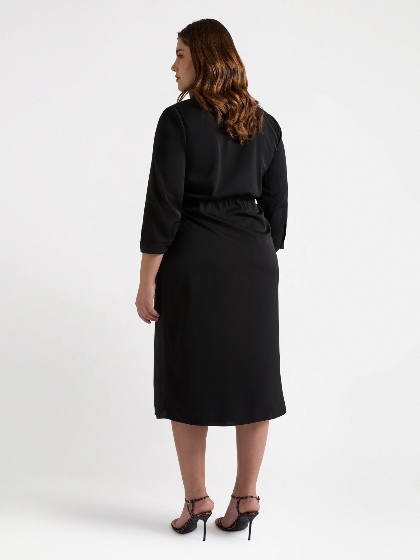 Wraparound dress - JOY image number 1