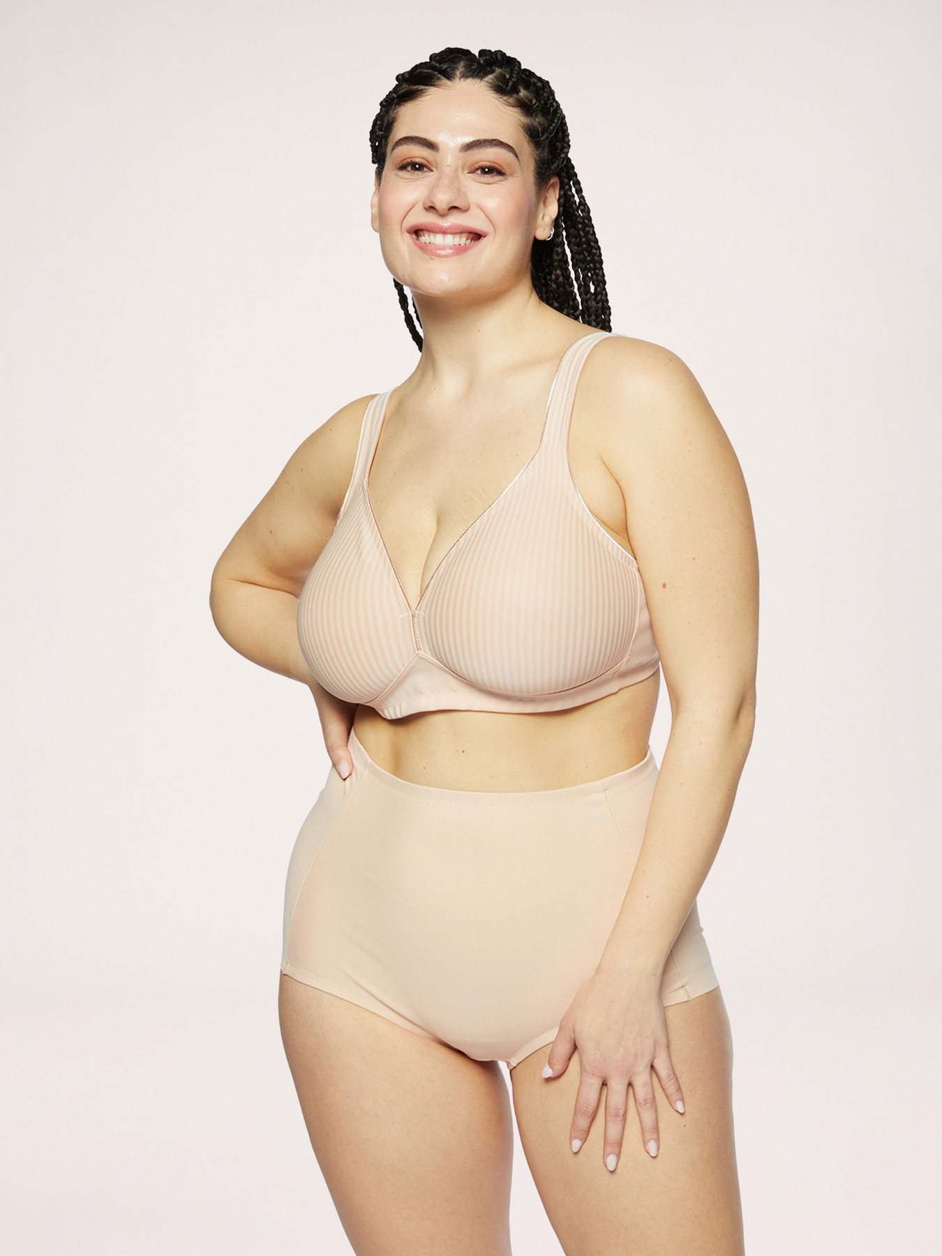 Triumph wireless bra D cup image number 2
