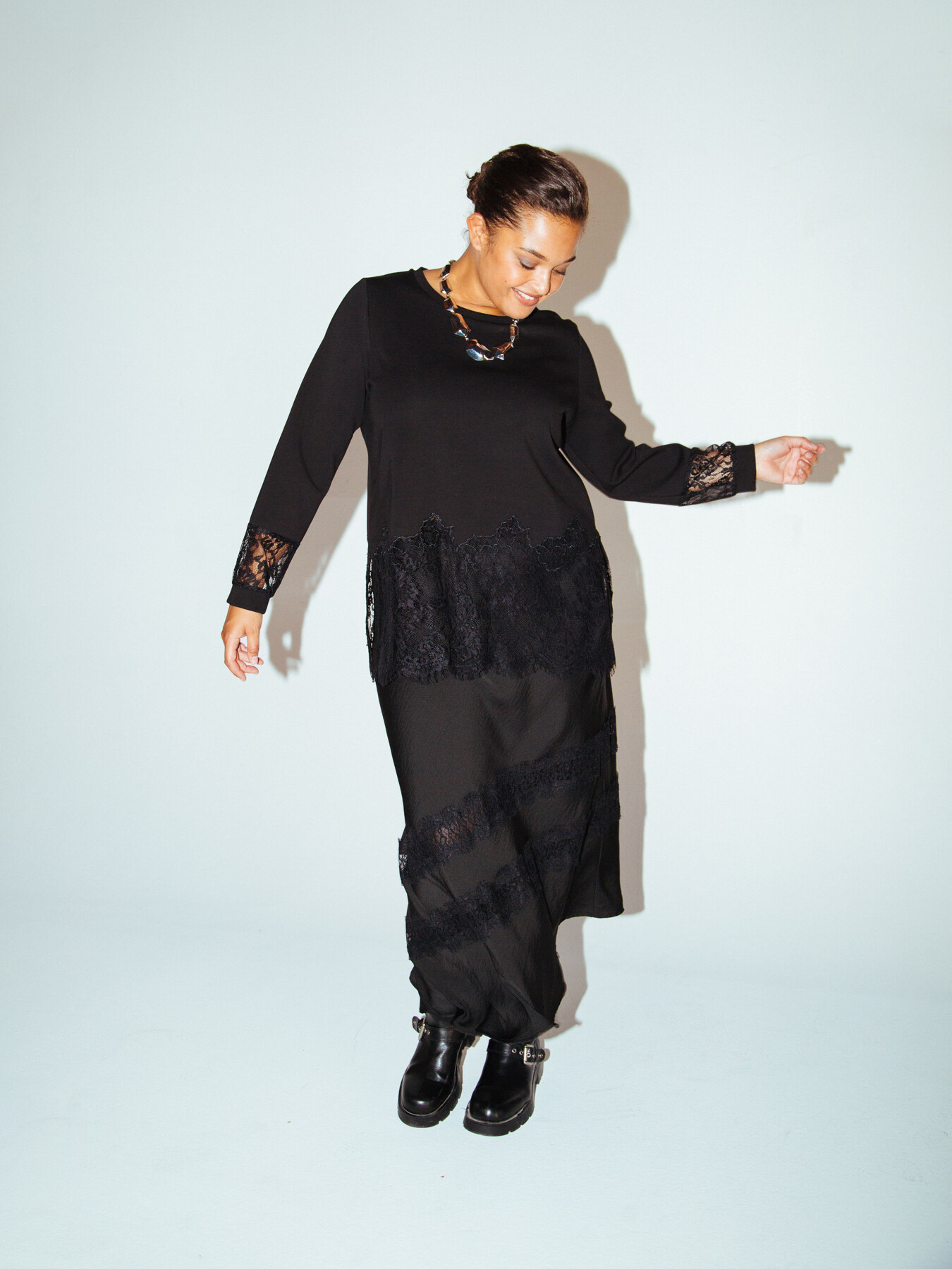 Long flared skirt in satin with lace image number 0