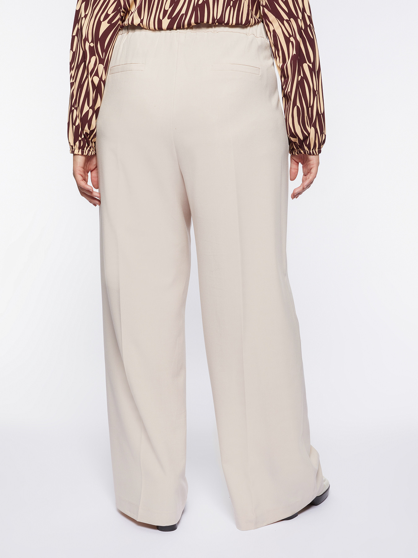 Pantaloni palazzo con pieghe image number 1