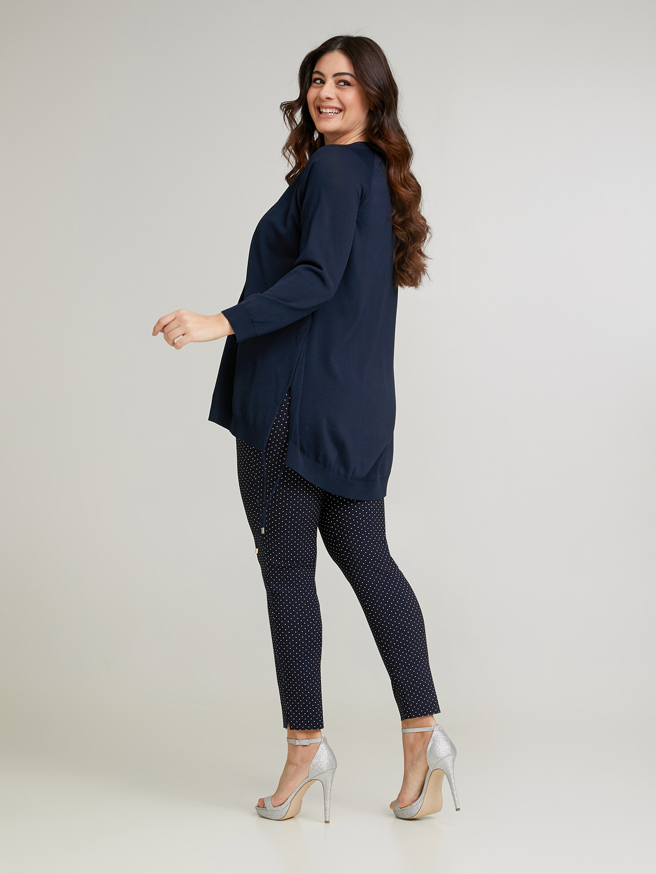 Pantaloni skinny a pois image number 1