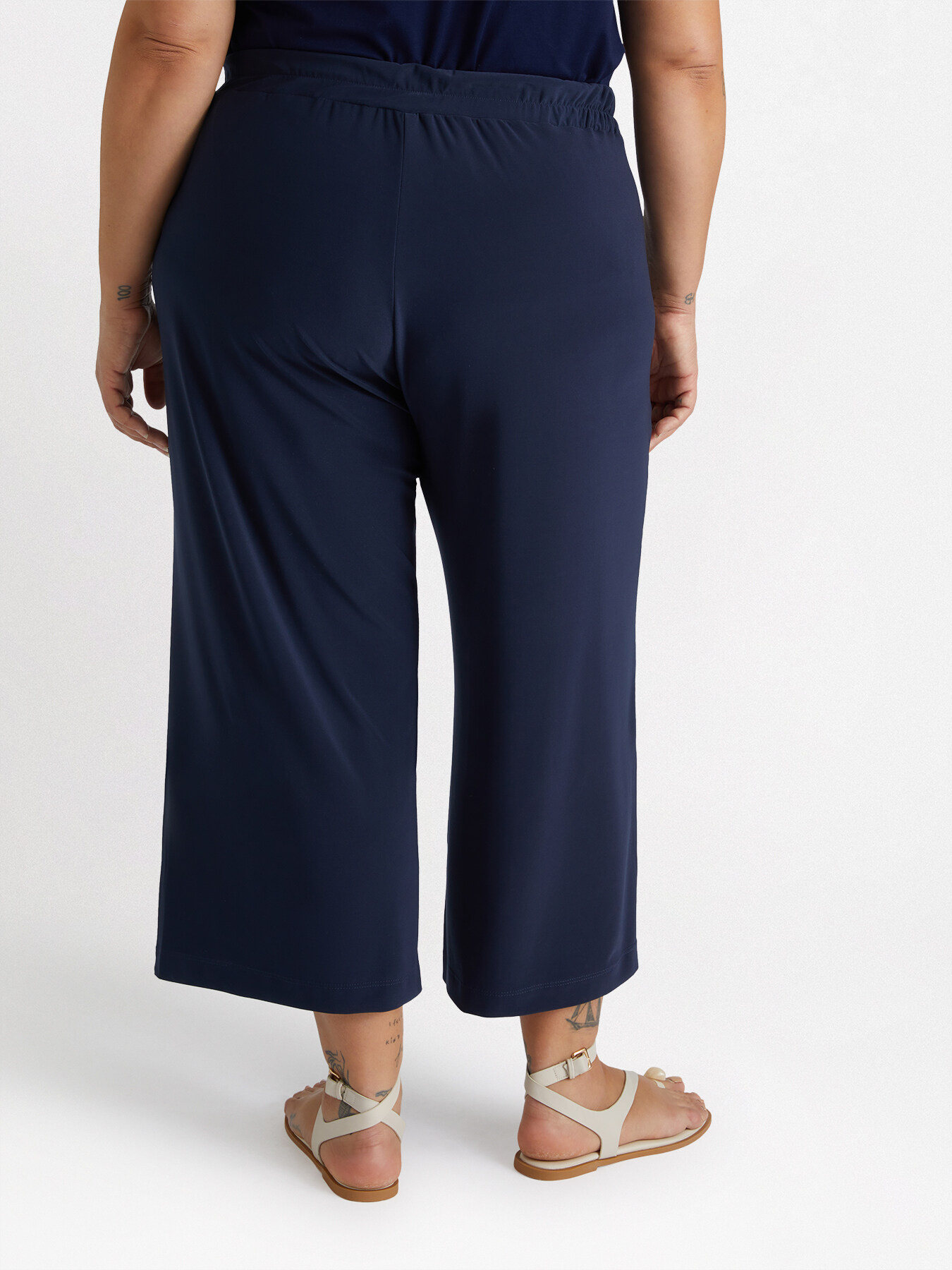 Pantalon cropped large en jersey image number 1