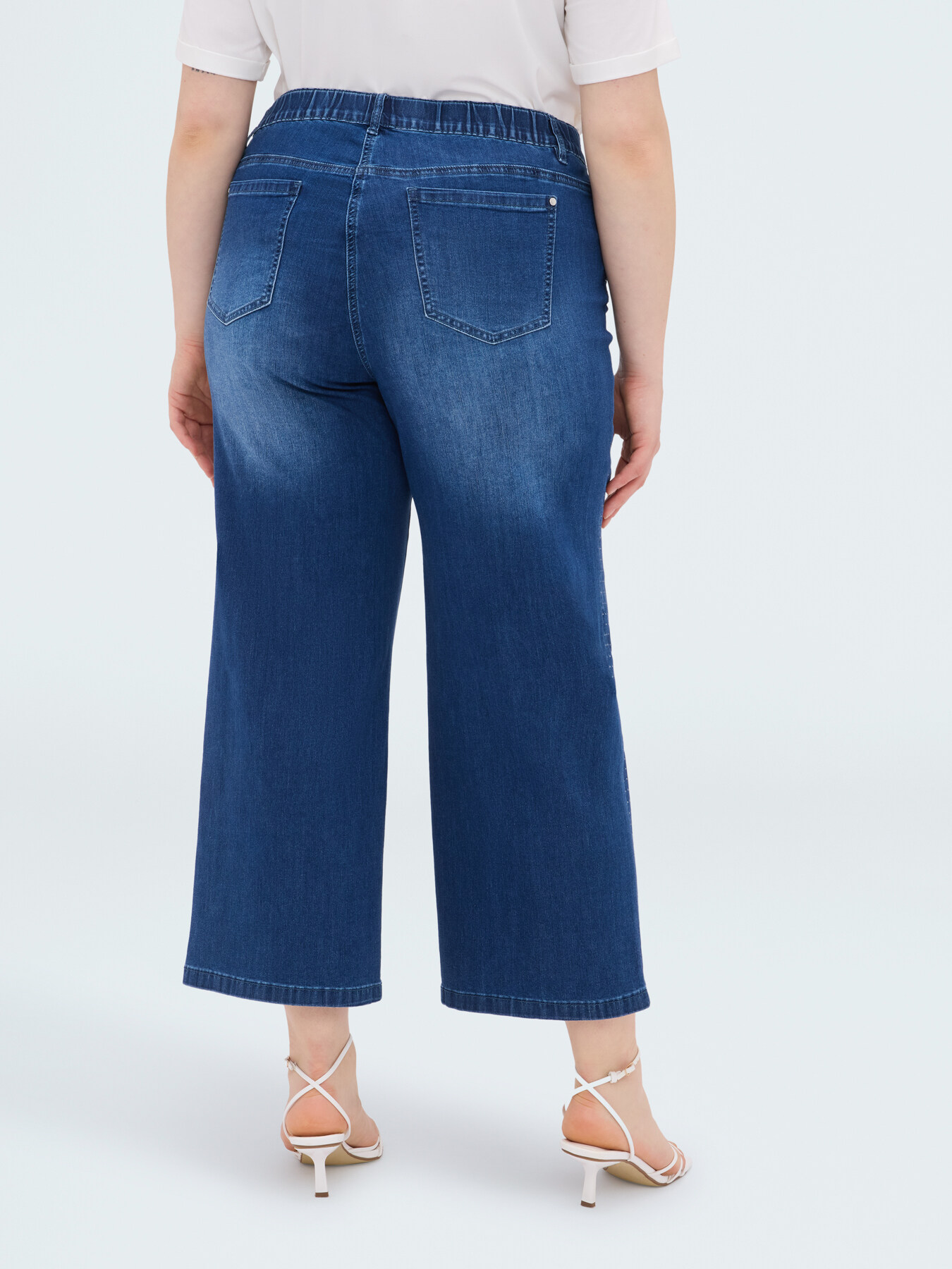 Cropped full hotfix jeans image number 1