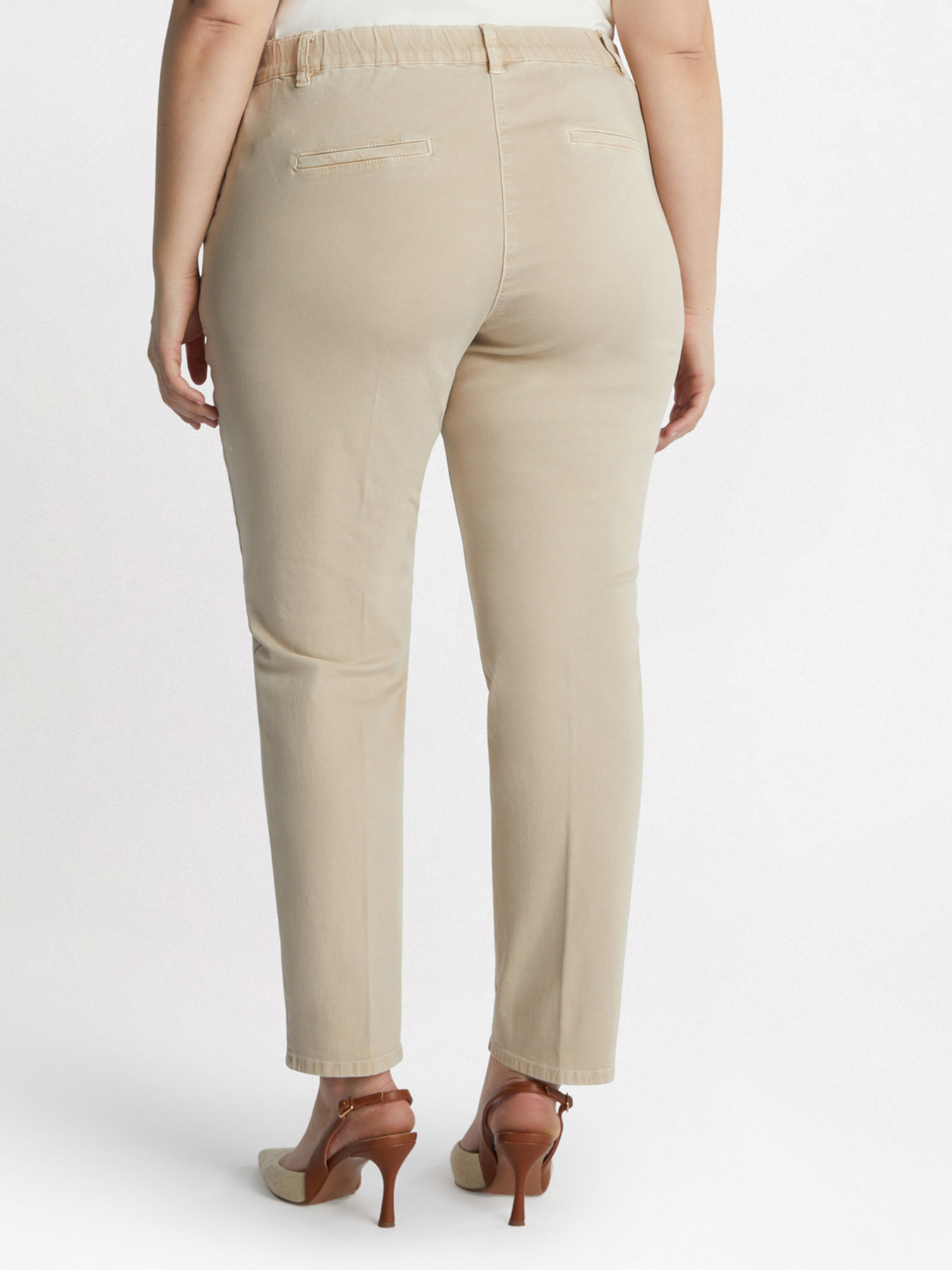 Pantaloni chino in cotone stretch image number 1