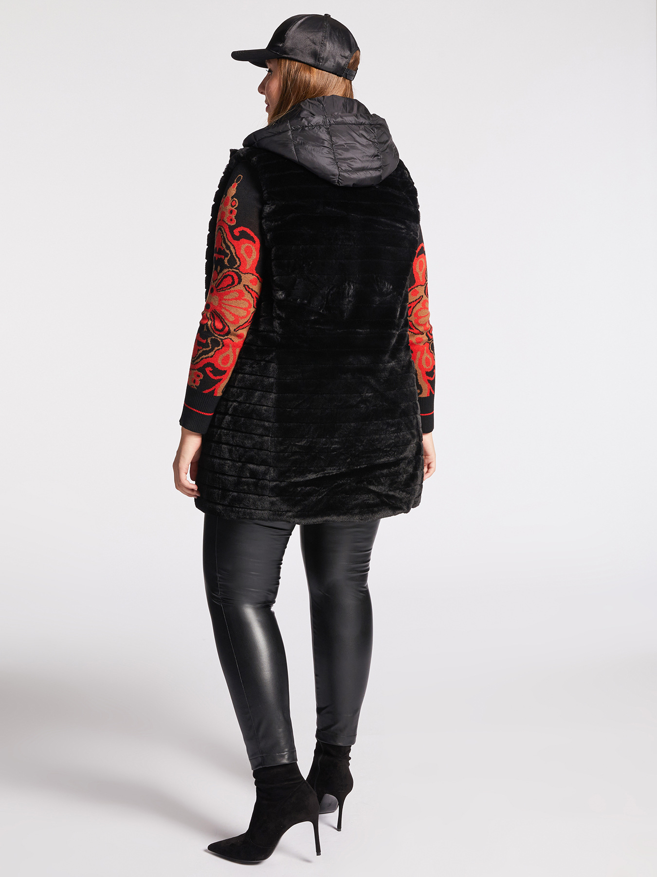 Piumino senza maniche reversibile image number 1