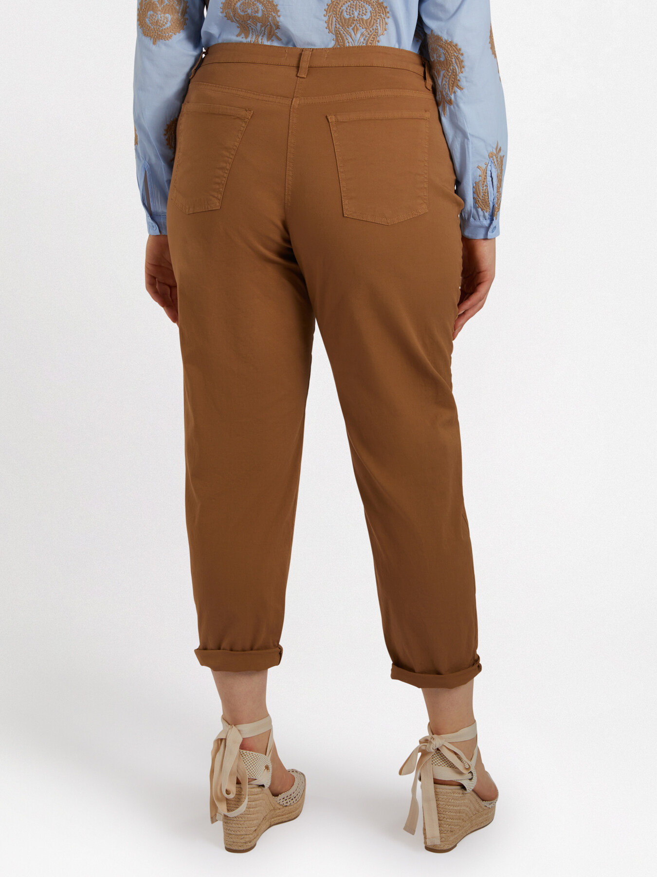Straight-leg turn-up trousers image number 1