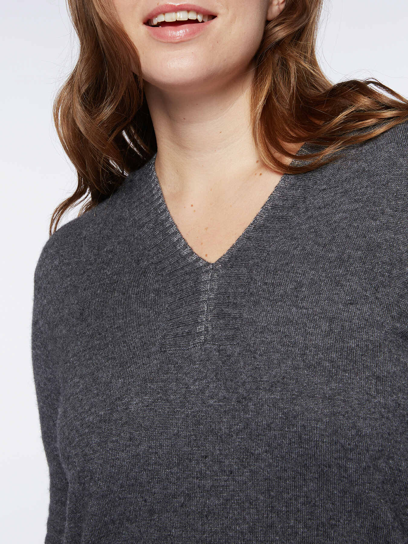 Langer asymmetrischer Pullover image number 2