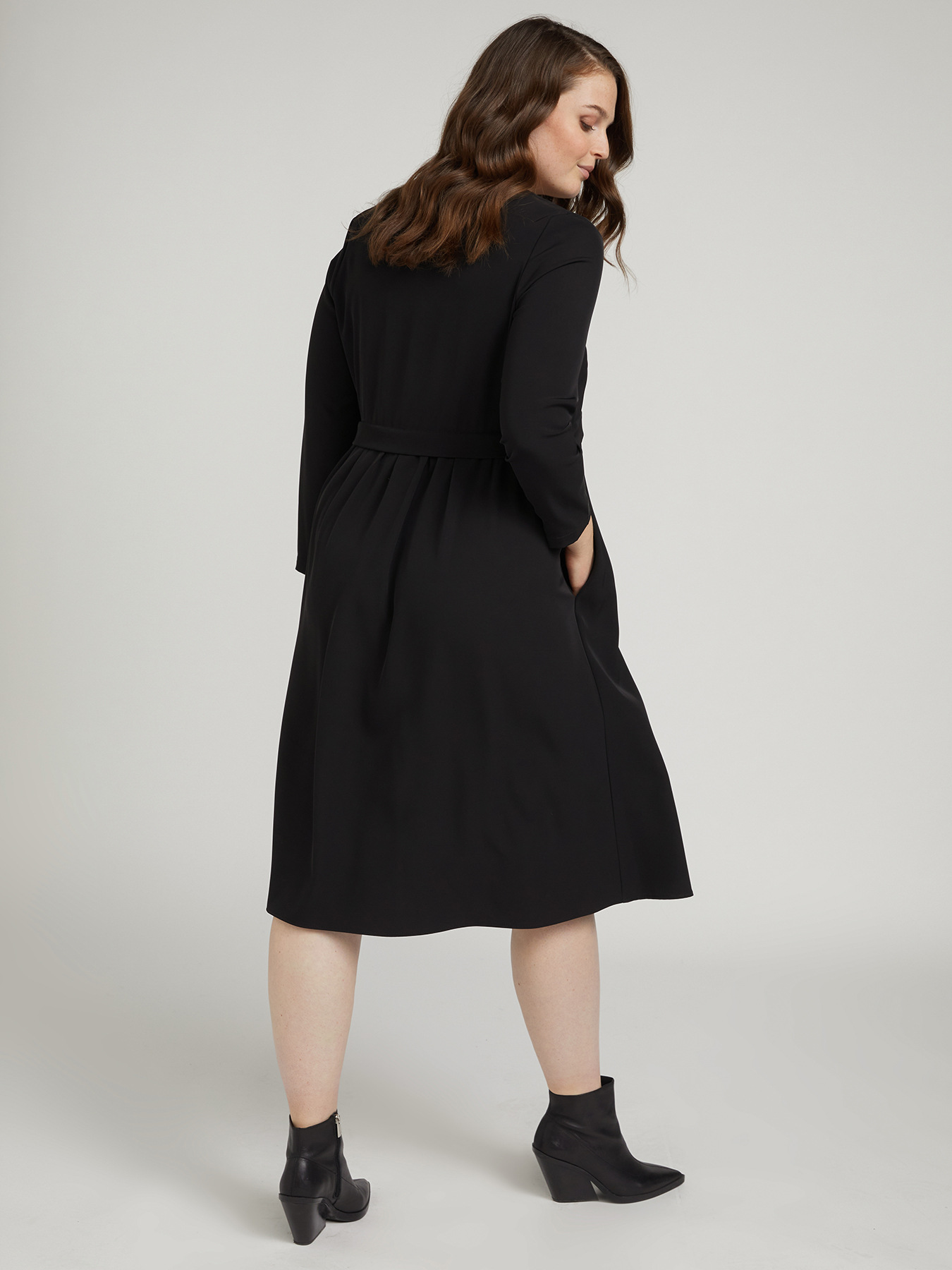 Vestito in tessuto fluido image number 1