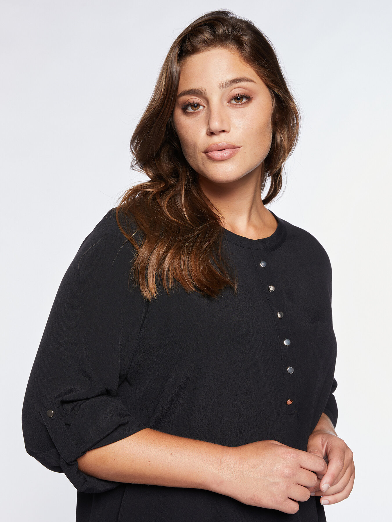 ECOVERO™ viscose blouse with buttons image number 2