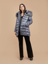 Daunenjacke mit Kapuze image number 0
