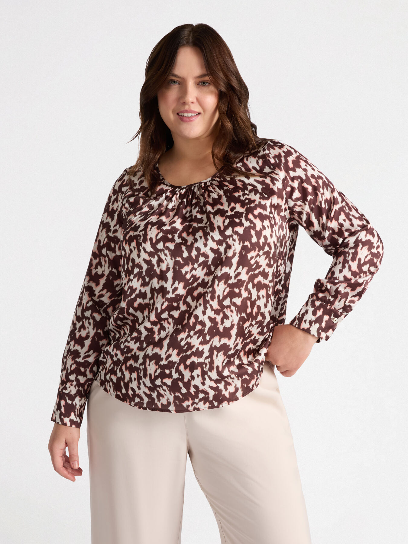 Leopard print blouse image number 2