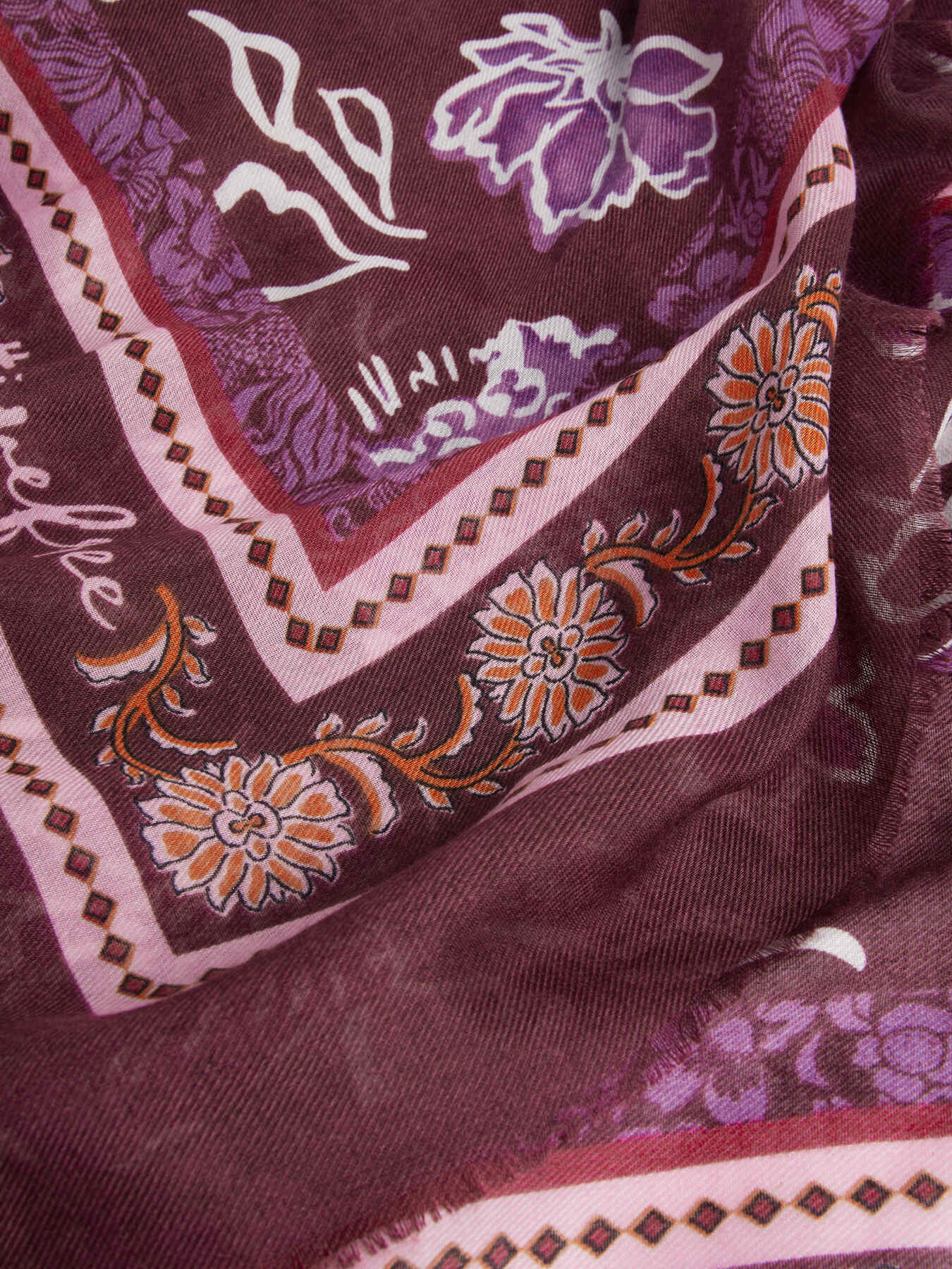 Fular estampado image number 1