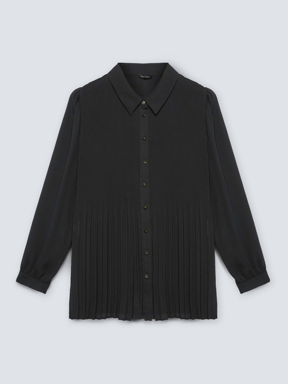 Shirt with pleated parts