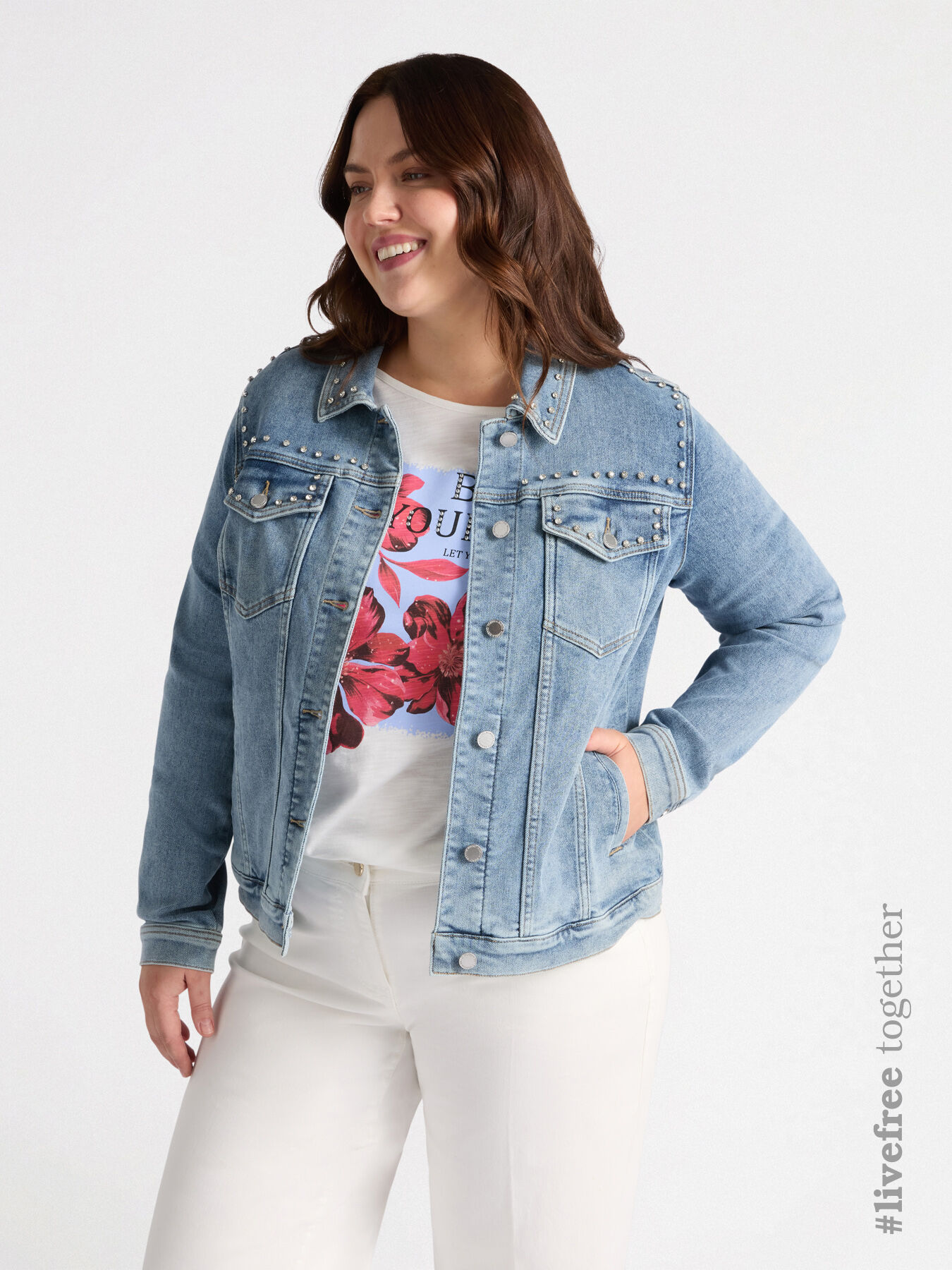 Blouson en denim avec touches de lumi&egrave;re image number 0