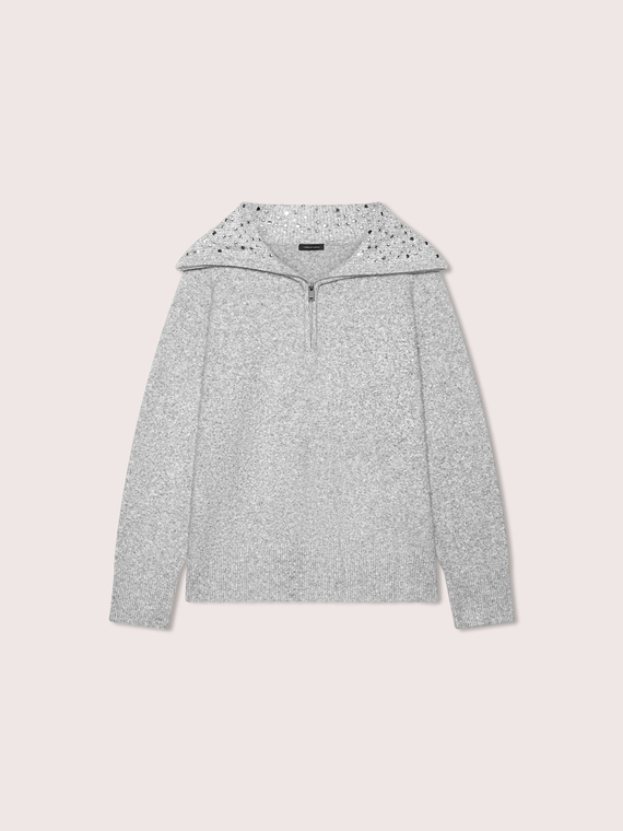 Pull avec col et appliqu&eacute;s brillants