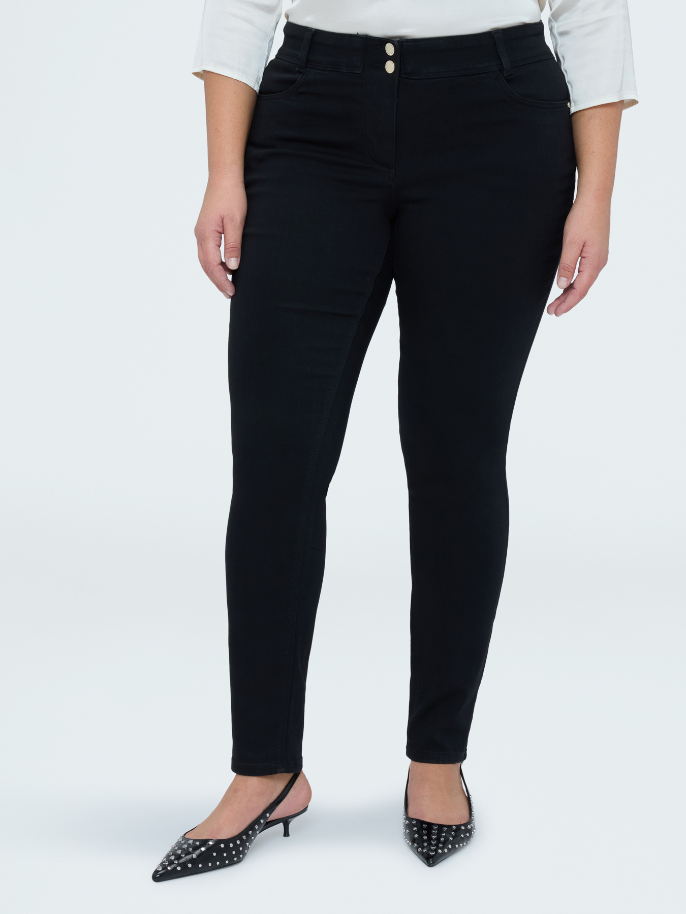Jean Skinny total black image number 2
