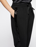 Pantalon jogger avec bordures en paillettes image number 2