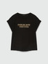 Camiseta con texto image number 4