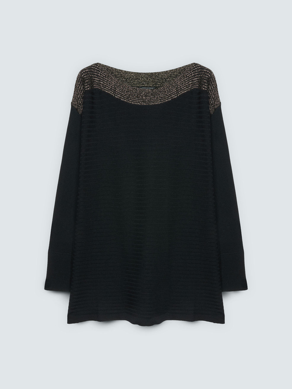 Maille avec encolure bateau et d&eacute;tails lurex