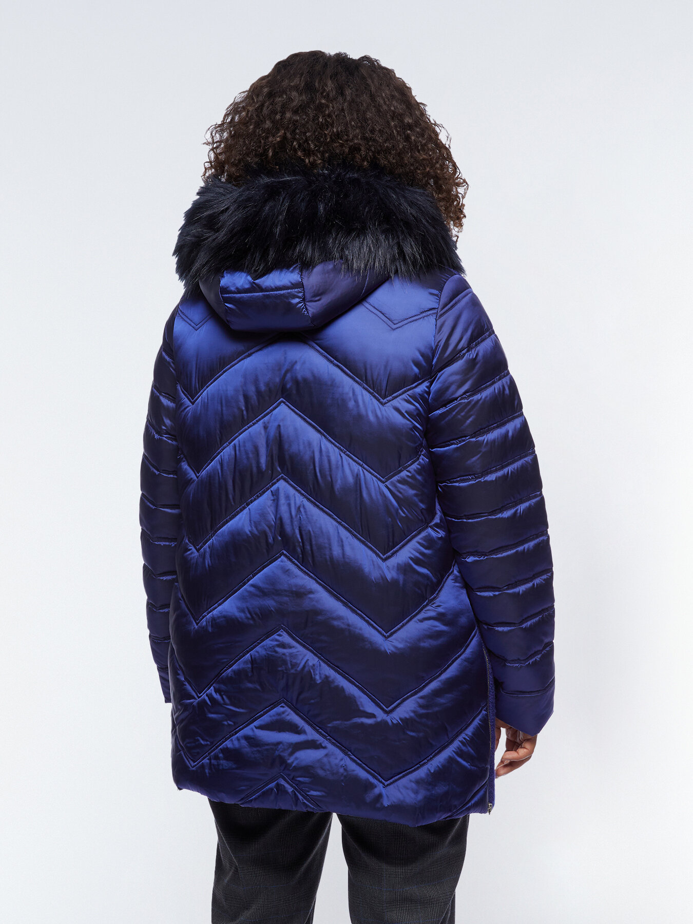 Piumino con davanti in tessuto boucl&eacute; image number 1