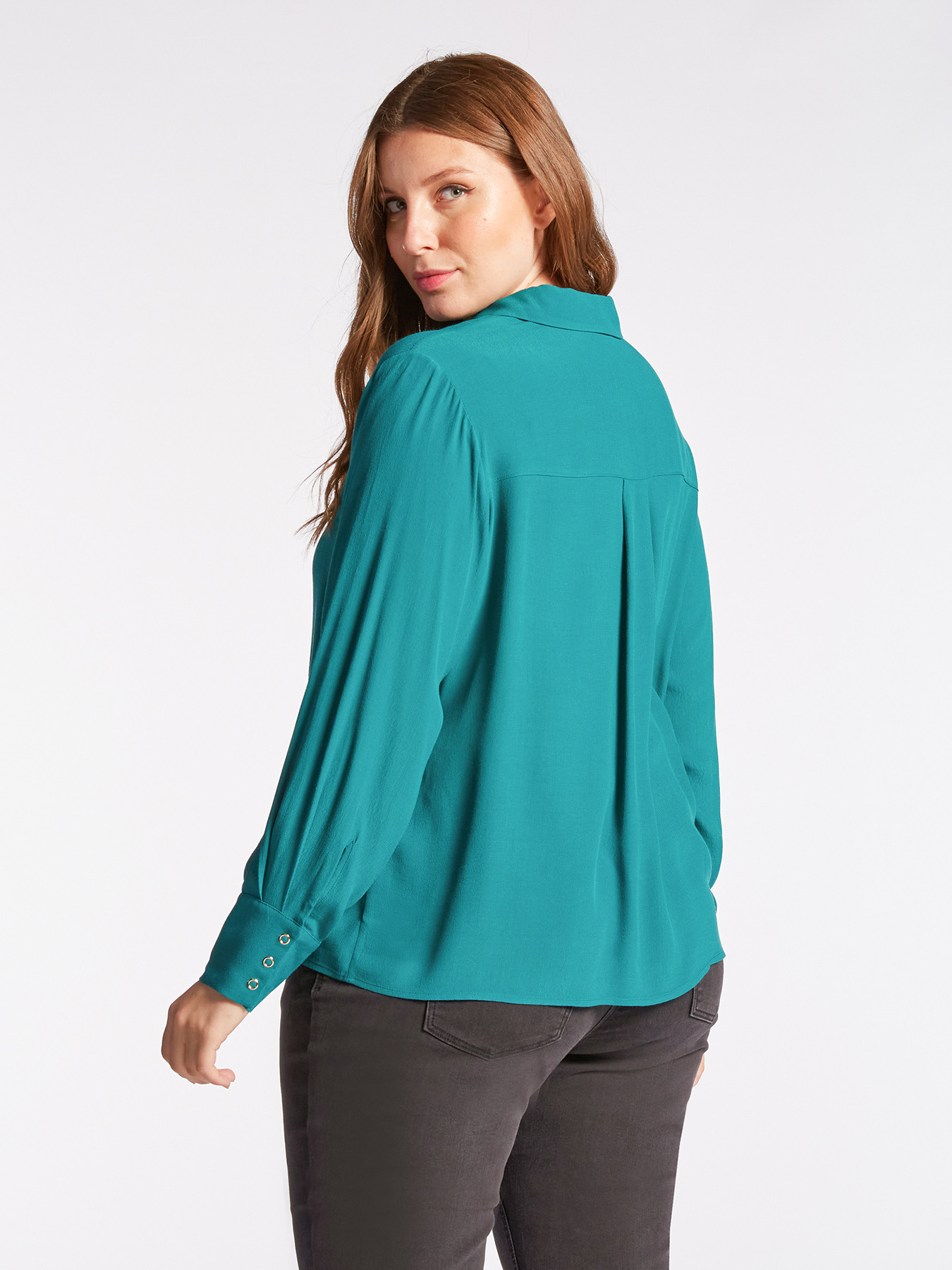 Camicia in viscosa con bottoni a occhiello image number 1