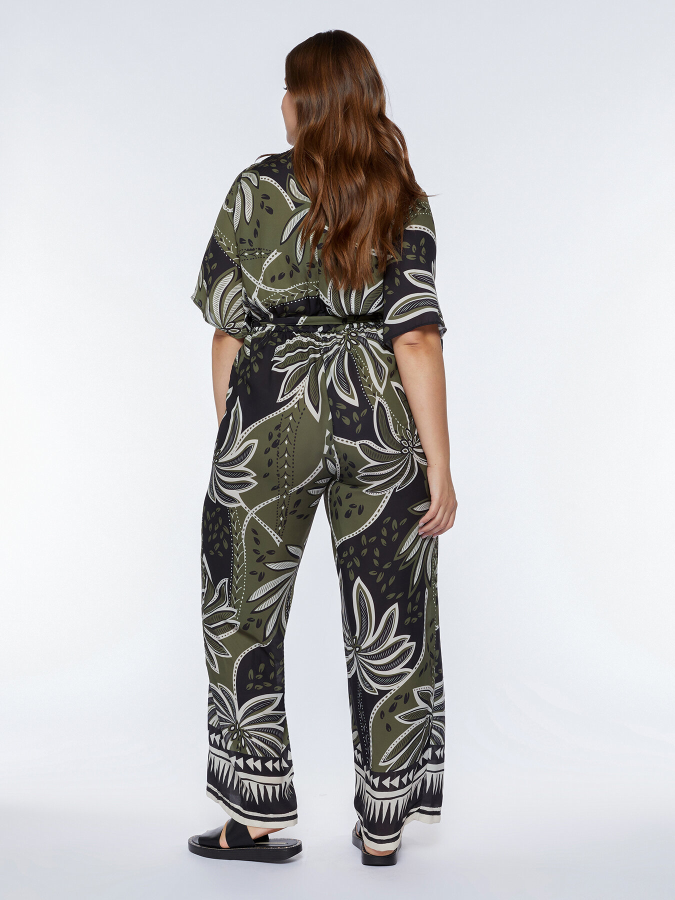 Mono con estampado jungla image number 1