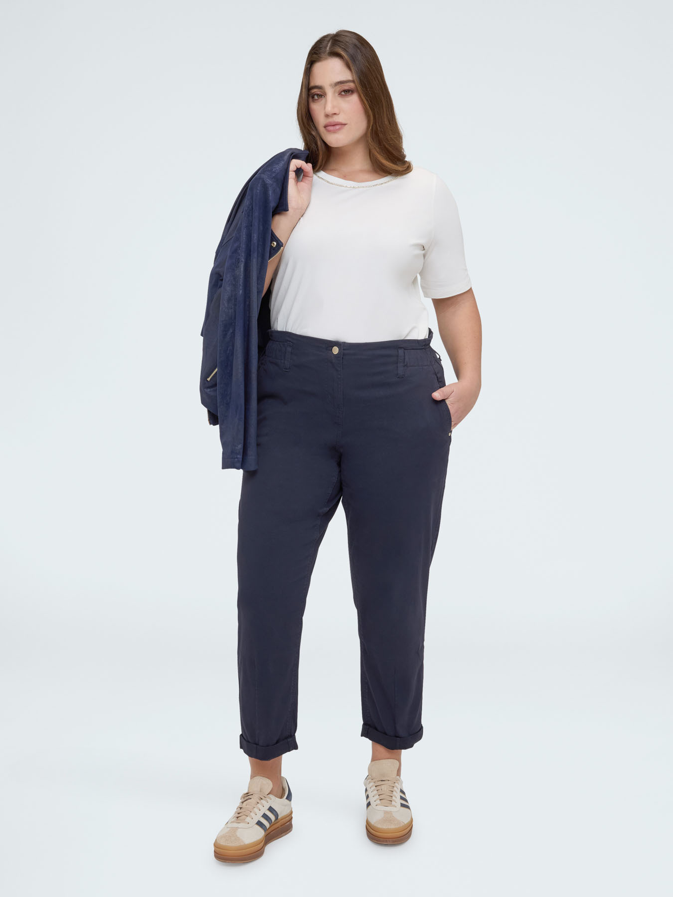 T-shirt en coton avec applications lumineuses image number 3